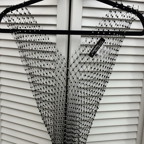 Crystal cover up - Picture 4 of 17